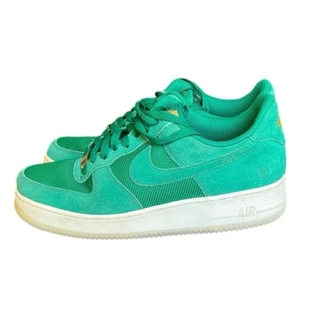 Nike Air Force 1 Low '07 LV8 Green Gold Suede Sneakers Men's Size 9.5 - Picture 2 of 9